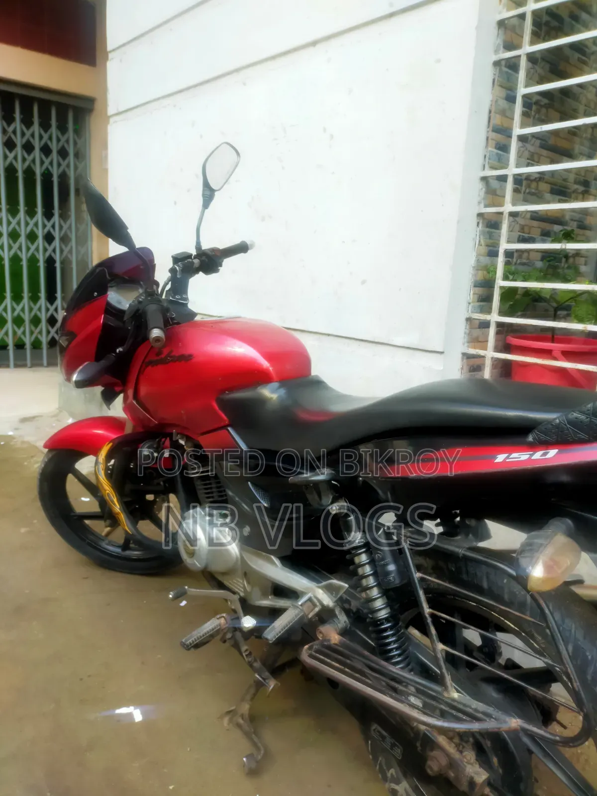 Bajaj Pulsar 150 2012 Red