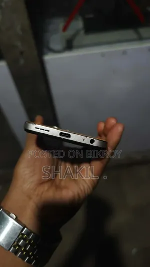 Infinix Hot 30i 128 GB Orange