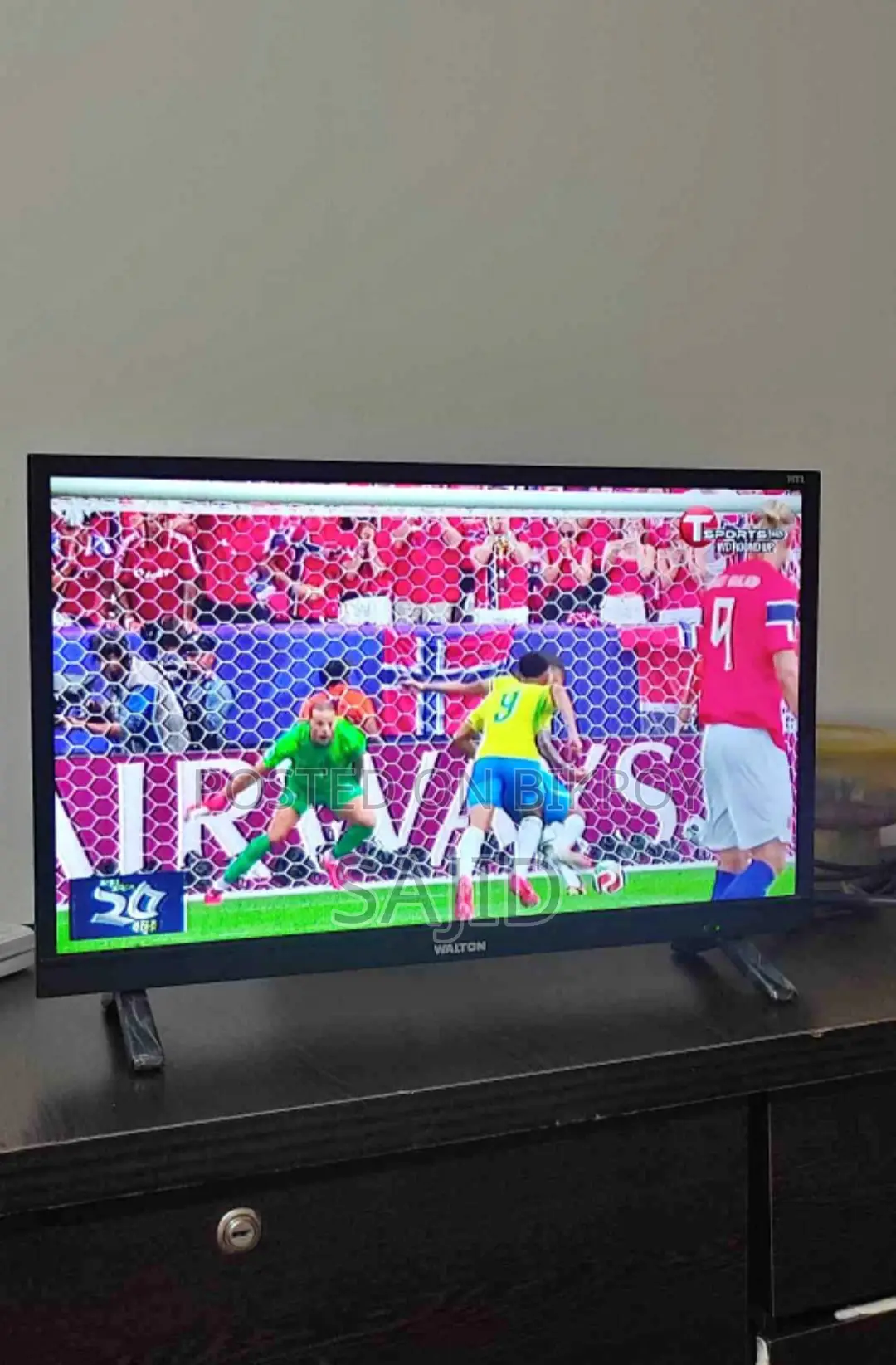 Walton Basic Tv