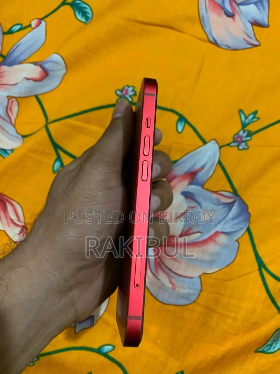 Apple iPhone 13 128 GB Red