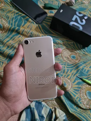 Apple iPhone 7 128 GB Gold