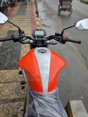 Suzuki Gixxer Fi ABS 2023 Orange