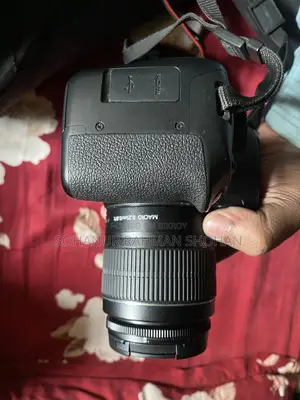 ক্যানন ৪০০০ডি উইথ ১৮-৫৫মিমি লেন্স