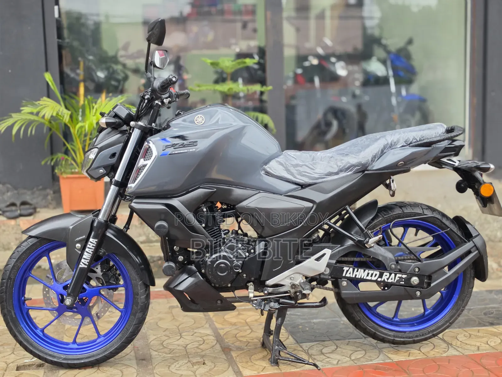 Yamaha FZS V3 2024 Gray