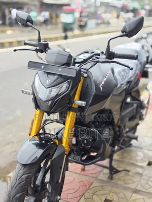 Hero Thriller 160R 4V 2025 Black