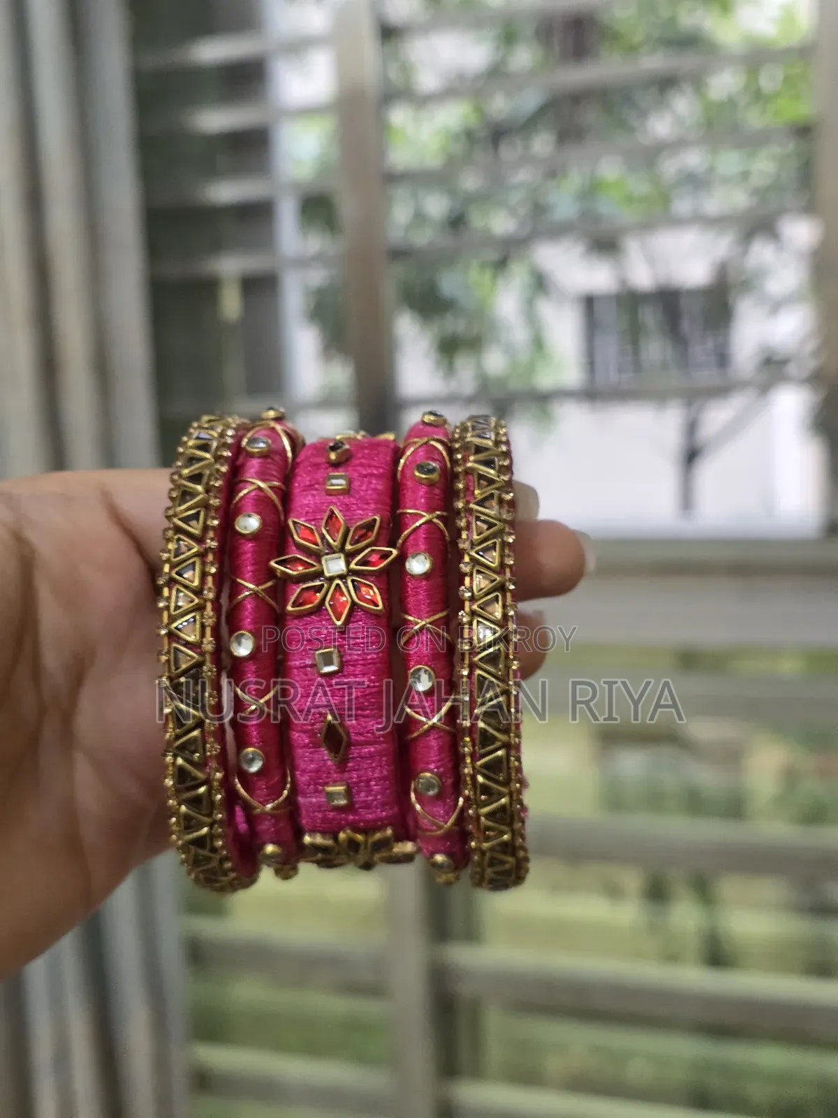 কাস্টমাইজ জুয়েলারি