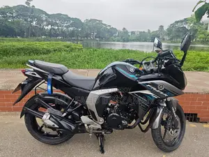 Yamaha 2017 Black