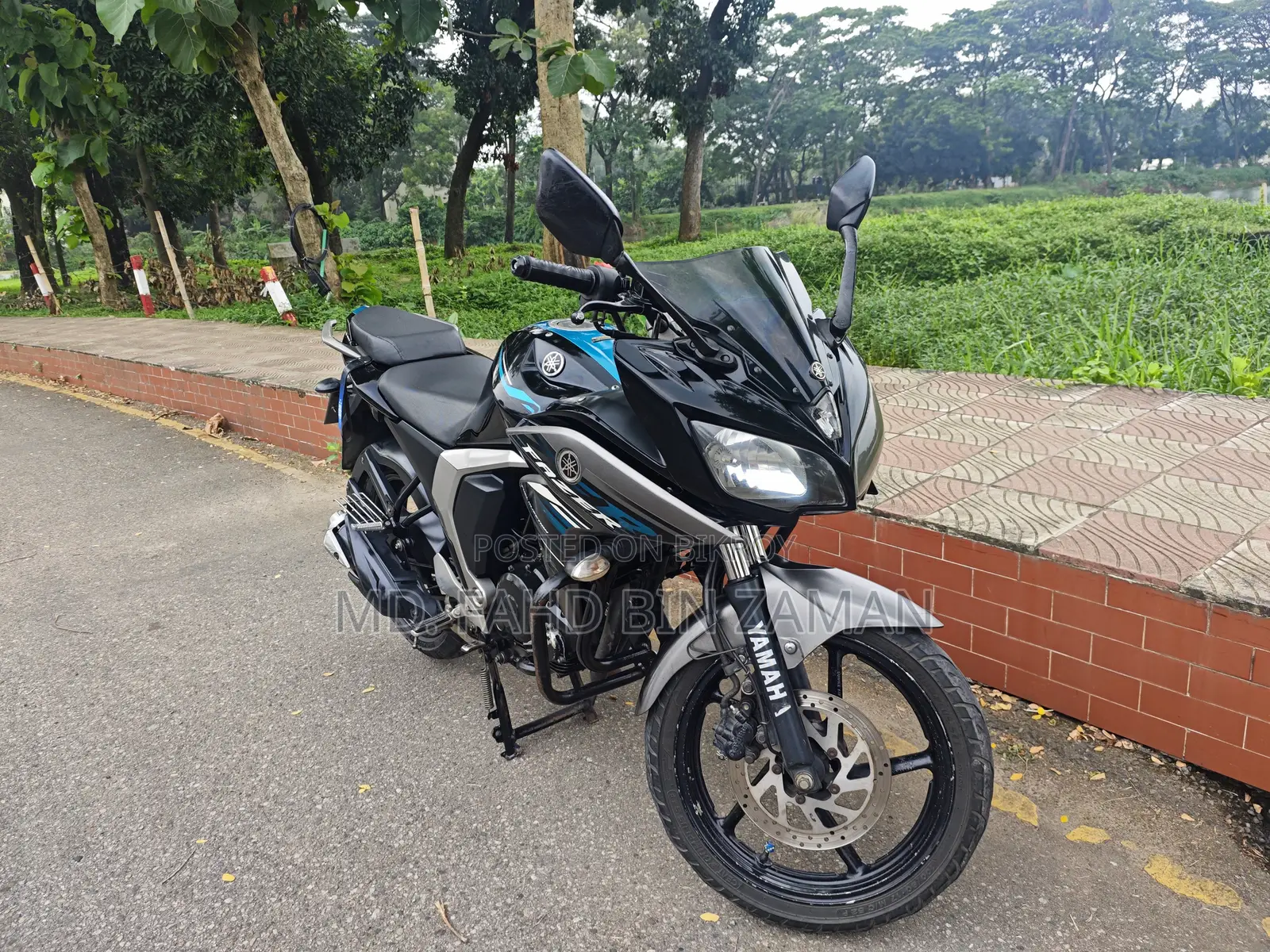 Yamaha 2017 Black