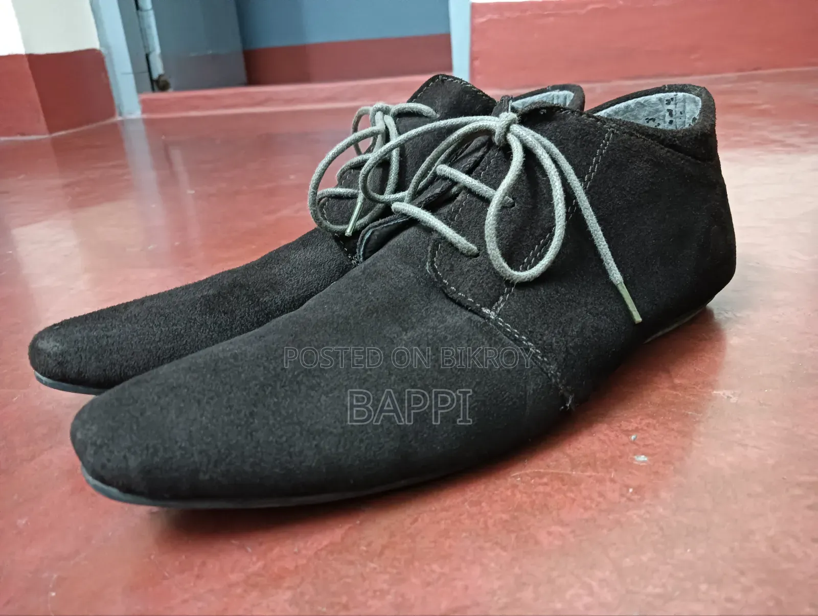Used Suede Leather Shoe For Sale