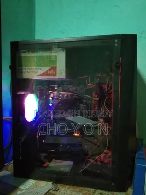Desktop Computer Asus 8GB AMD Ryzen 5 SSD 256GB