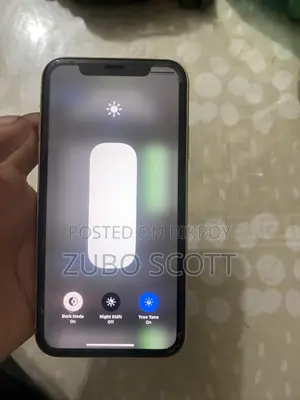 Apple iPhone XR 64 GB Yellow