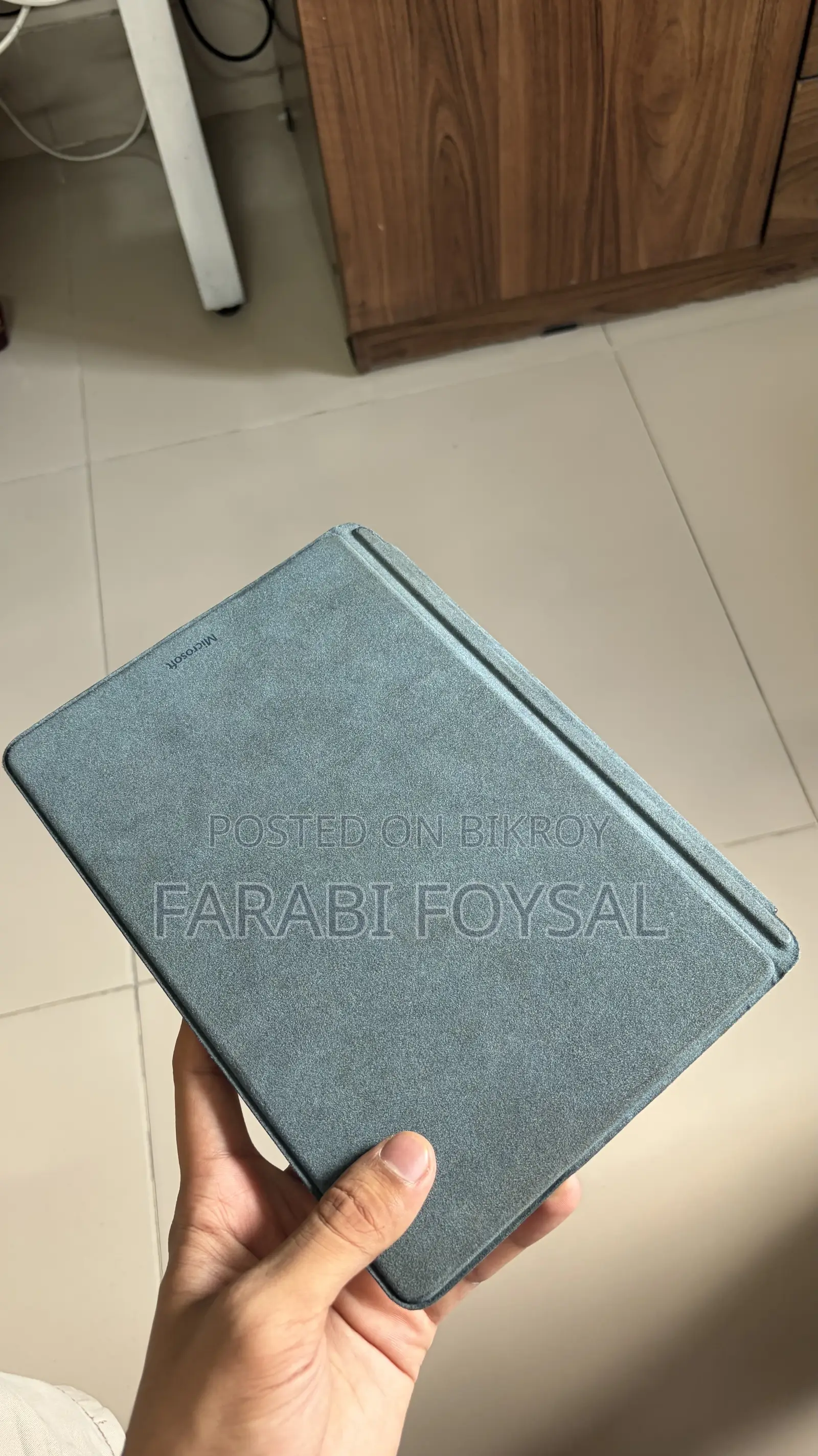 ল্যাপটপ মাইক্রোসফট সারফেস গো ৪জিবি ইন্টেল পেন্টিয়াম ইএমএমসি ১২৮জিবি