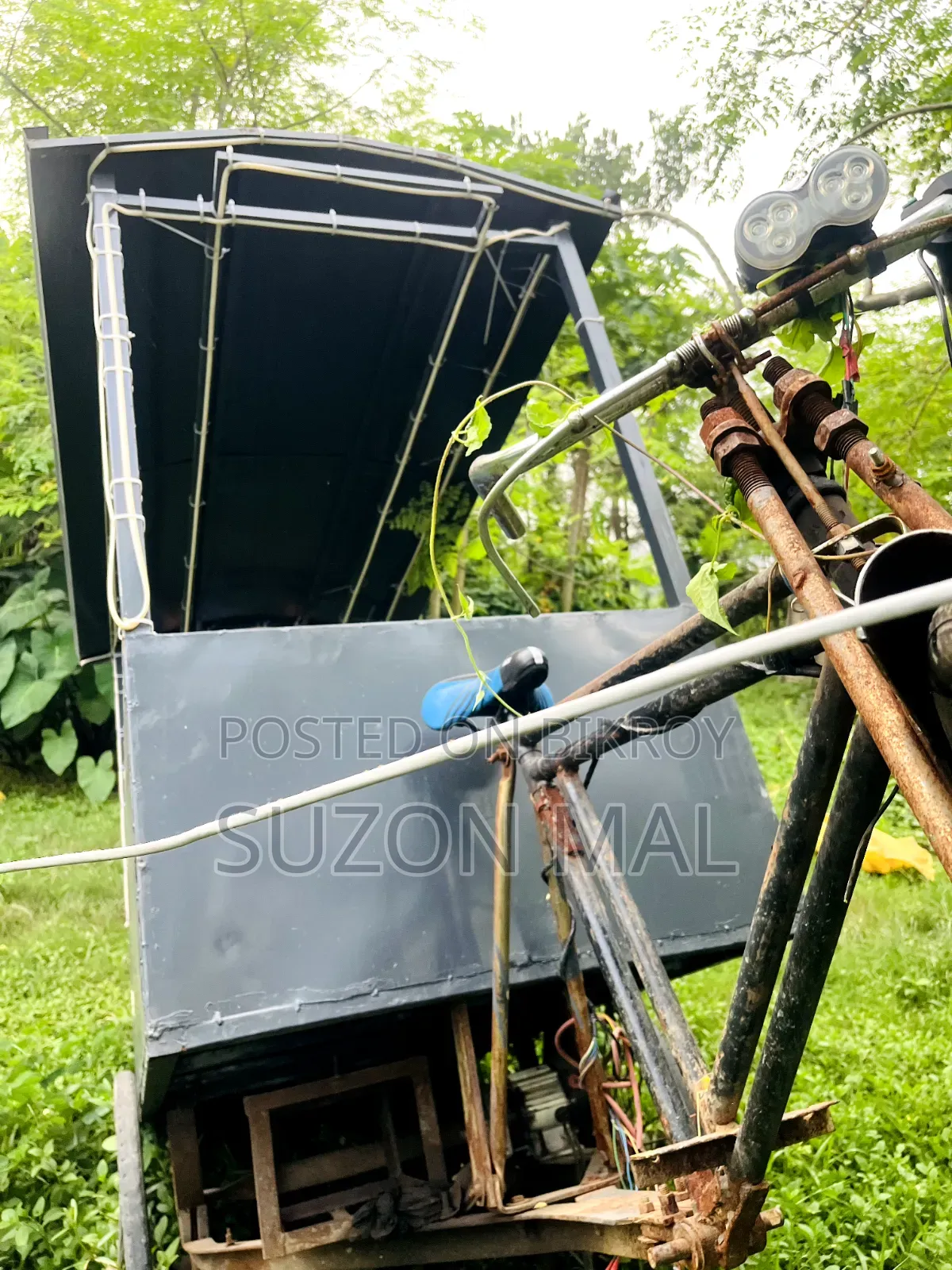 Foodcart and Thrift Stor