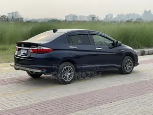 Honda Grace 1.5 Hybrid FWD 2017 Blue