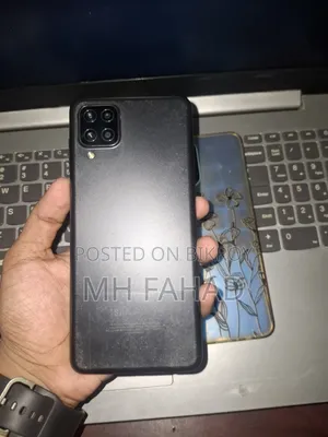 Samsung Galaxy A12 64 GB Black