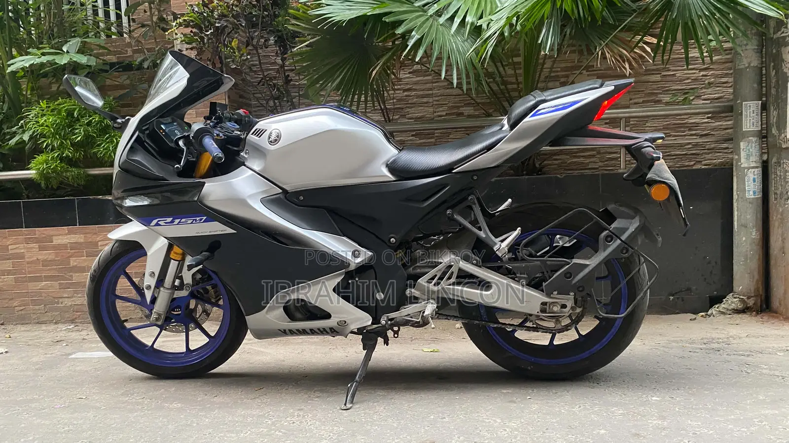 Yamaha 2023 Gray