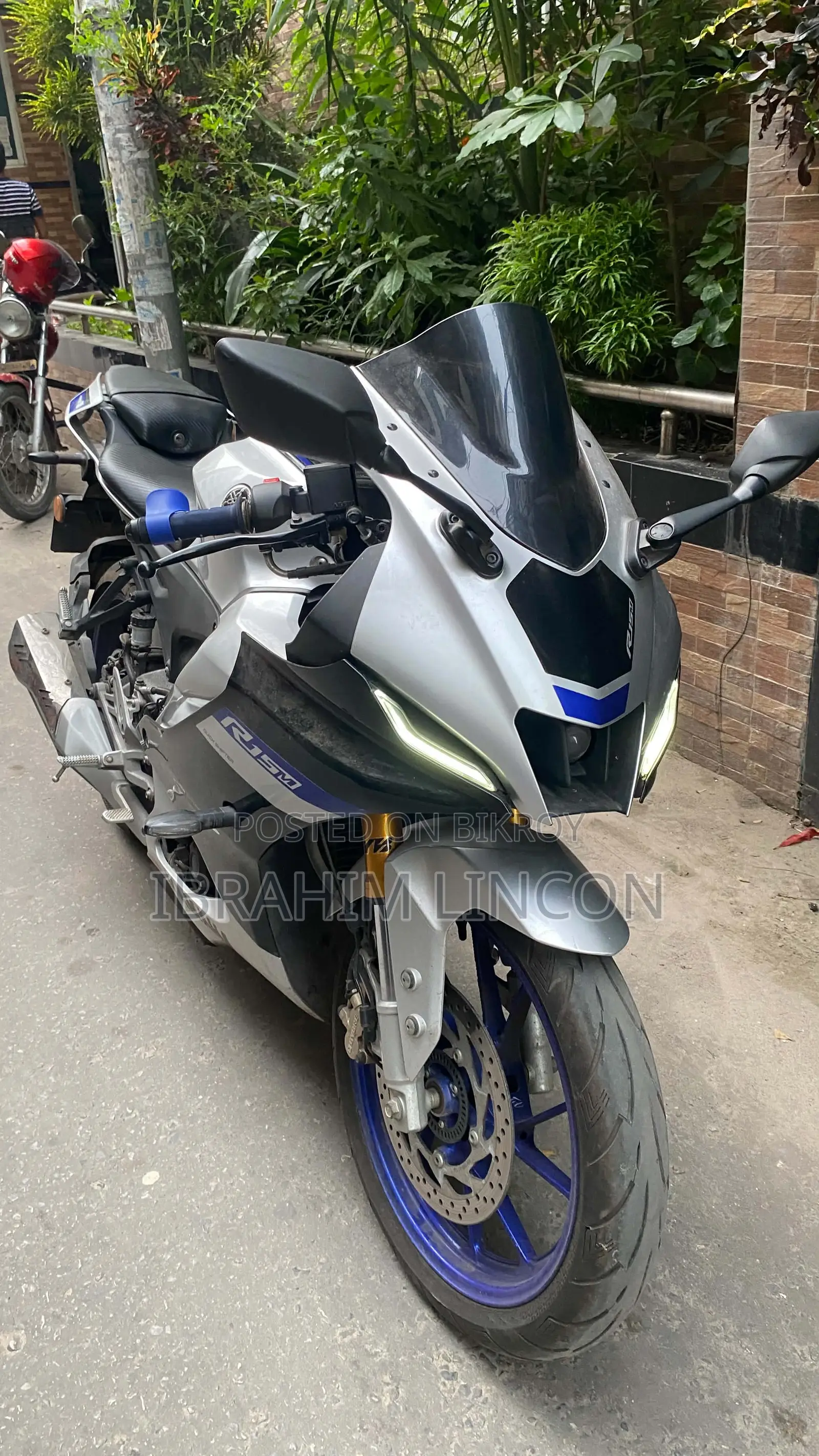 Yamaha 2023 Gray