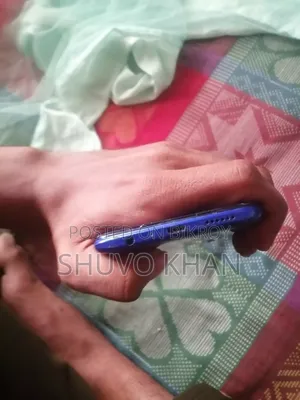 Realme 64 GB Blue
