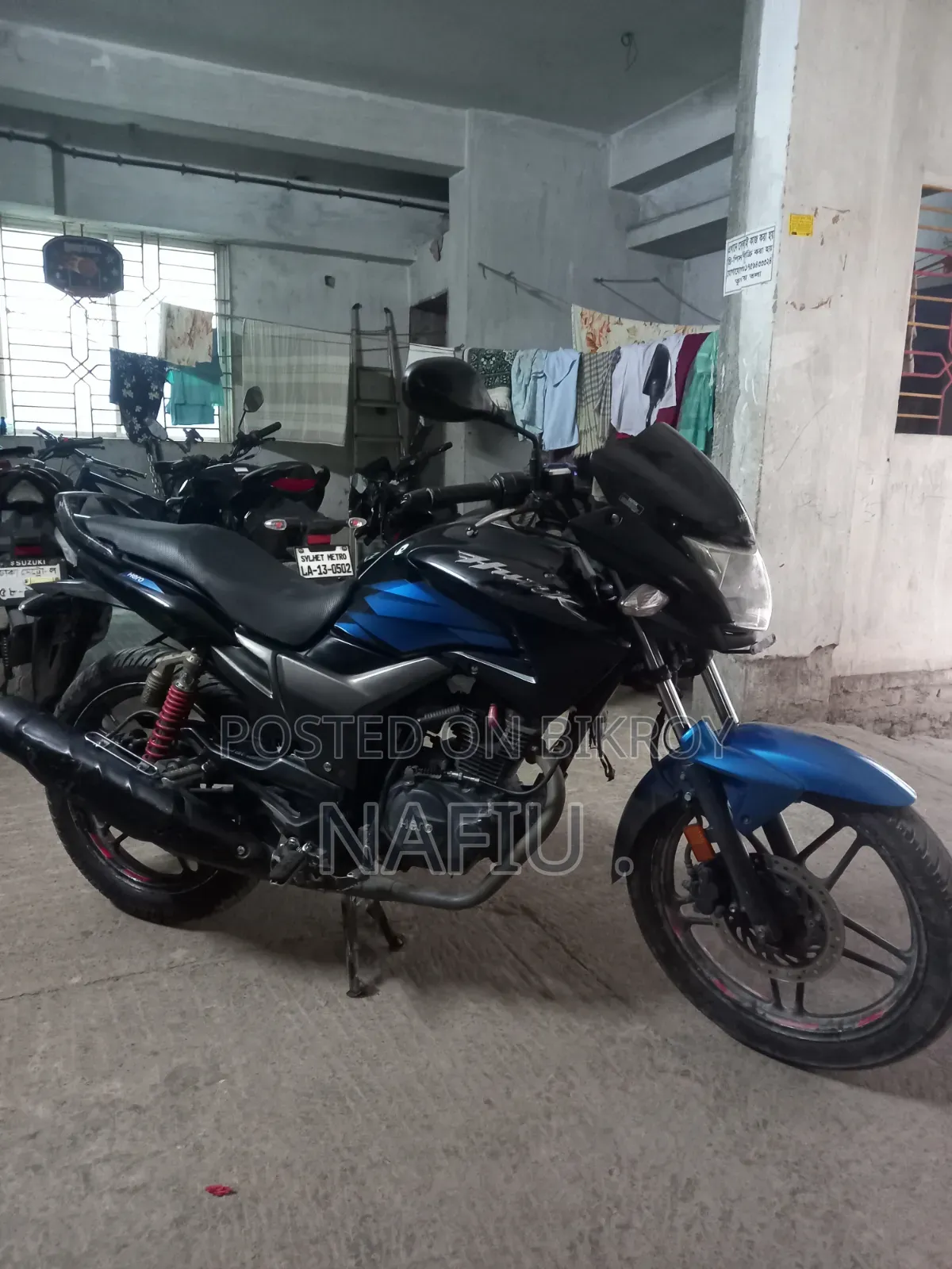 Hero Hunk 2022 Black