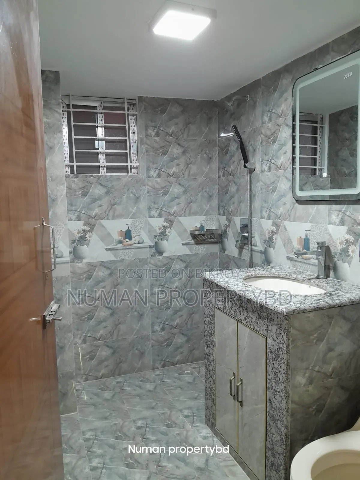 3-bedroom Apartment in Numan Property Bd, Basundhara for rent