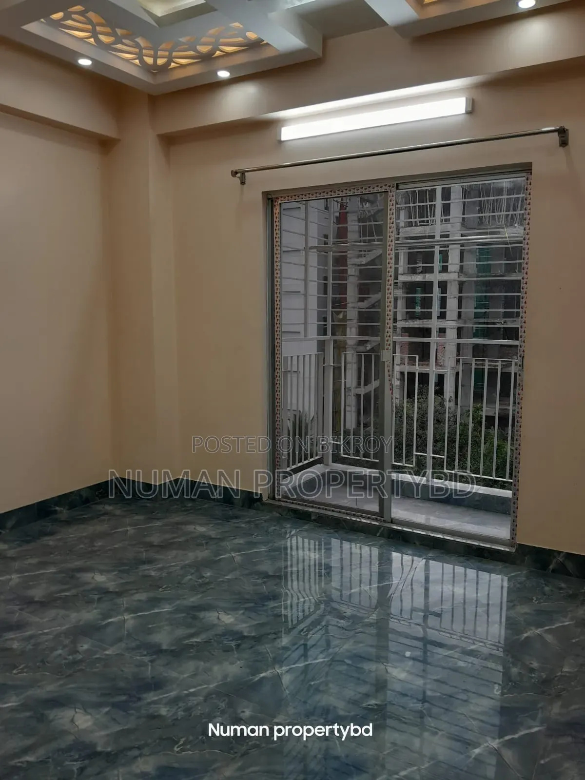 3-bedroom Apartment in Numan Property Bd, Basundhara for rent