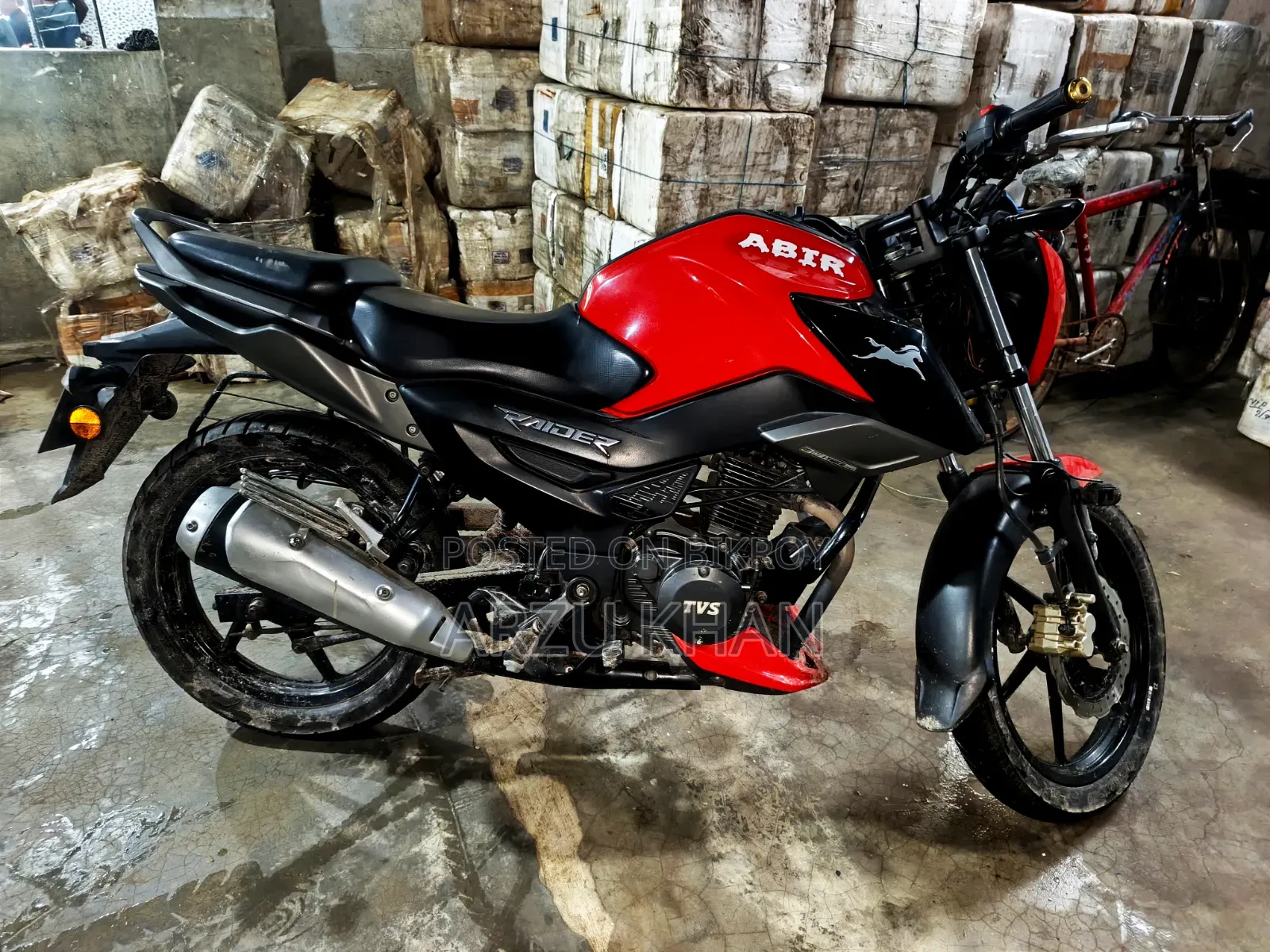 TVS Raider 125 2022 Red