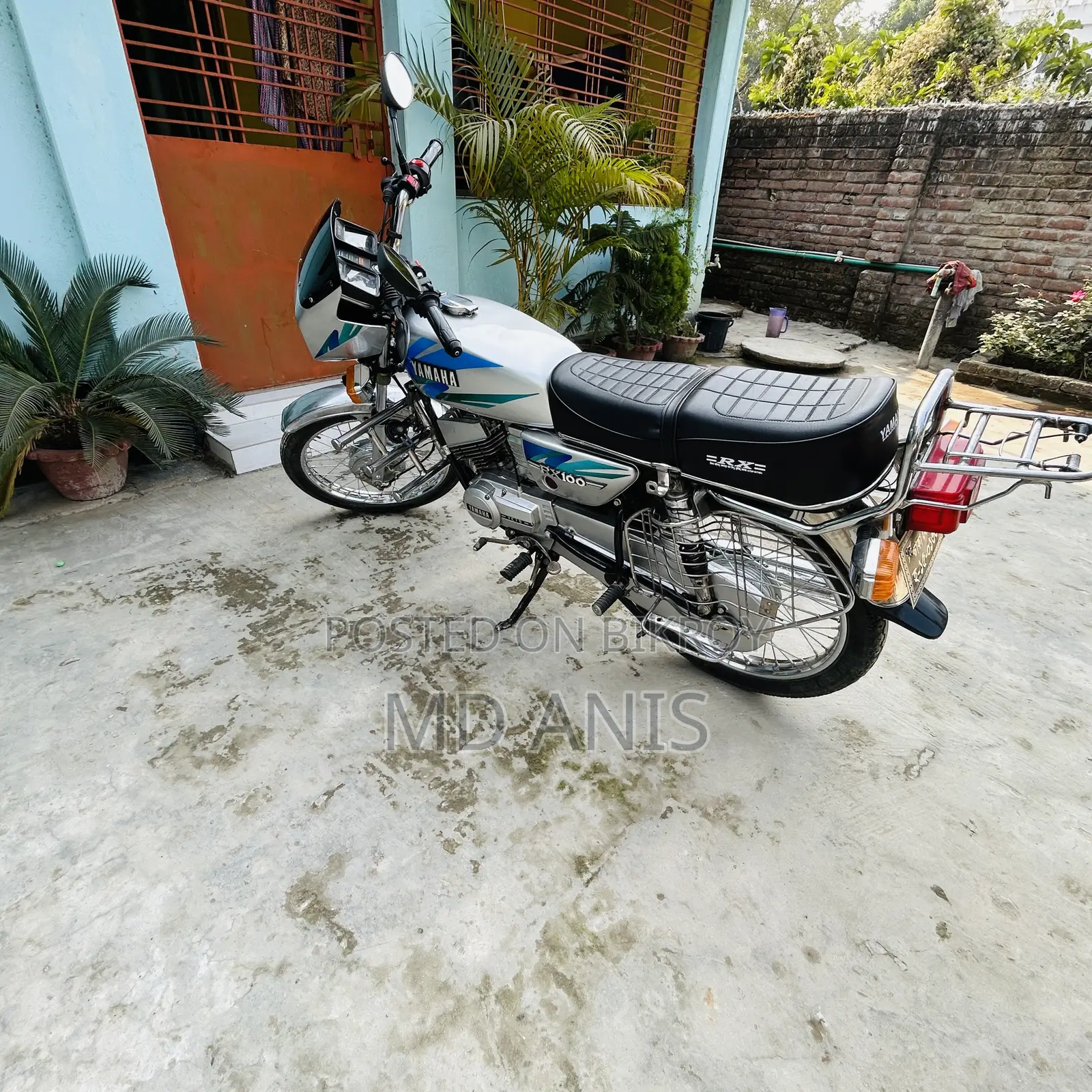 Yamaha 2001 Silver