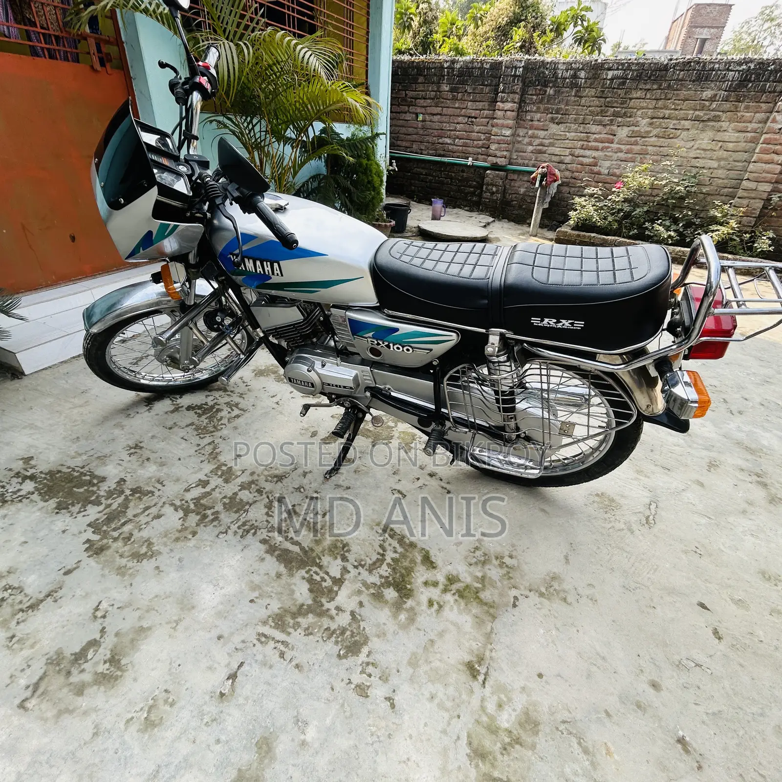 Yamaha 2001 Silver