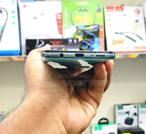 Samsung Galaxy A71 128 GB Blue
