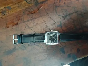 ​Kenneth Cole Reaction (Kc1364) Square Fashion Watch for Sale