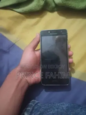 Samsung Galaxy J2 8 GB Black