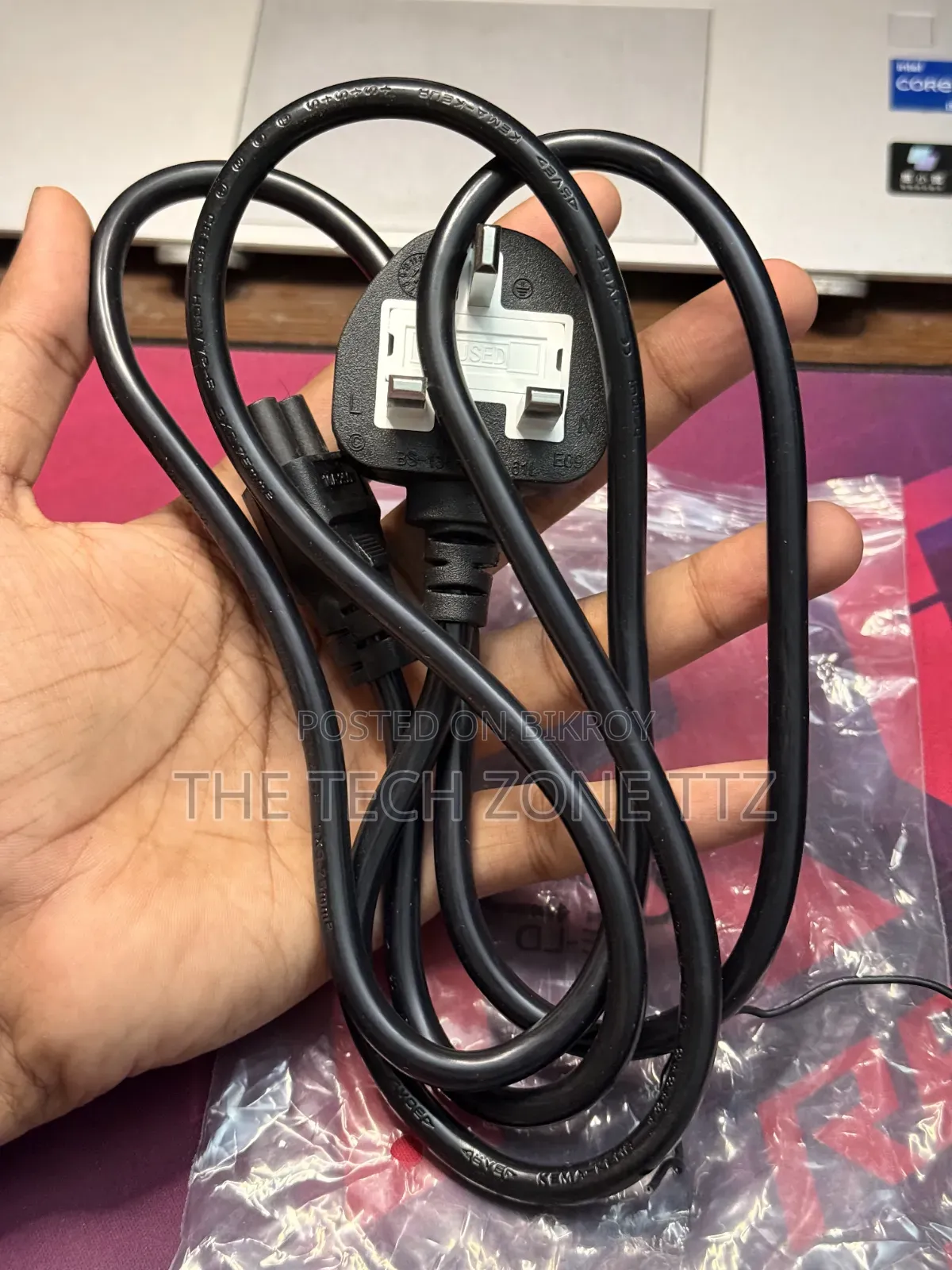 ল্যাপটপ পাওয়ার ক্যাবল ৩ পিন ফিউজসহ ১.৫ মিটার অ্যাডাপ্টার পাওয়ার সাপ্লাই কর্ড