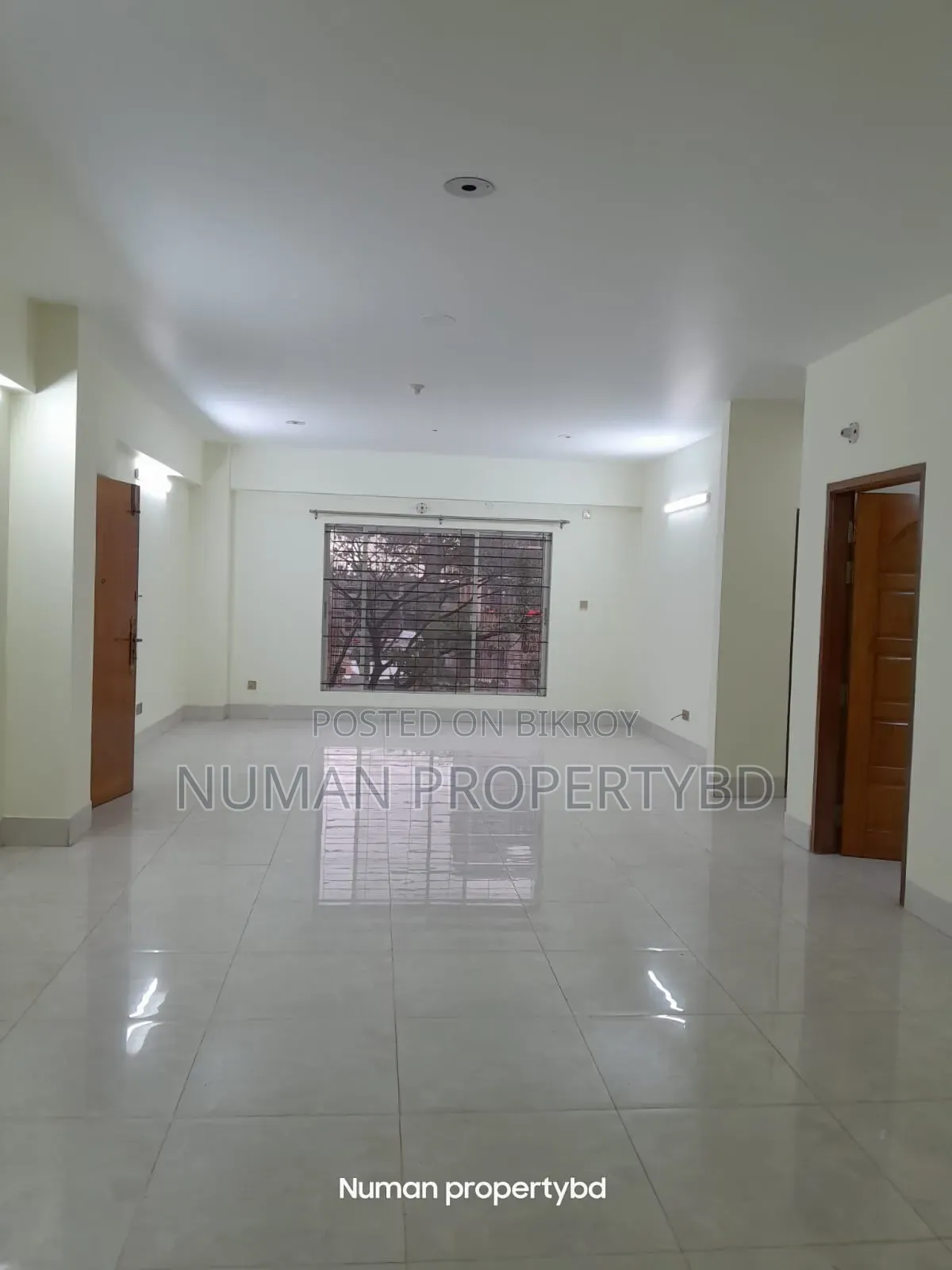 4-bedroom Apartment in Numan Property Bd, Bashundhara for rent