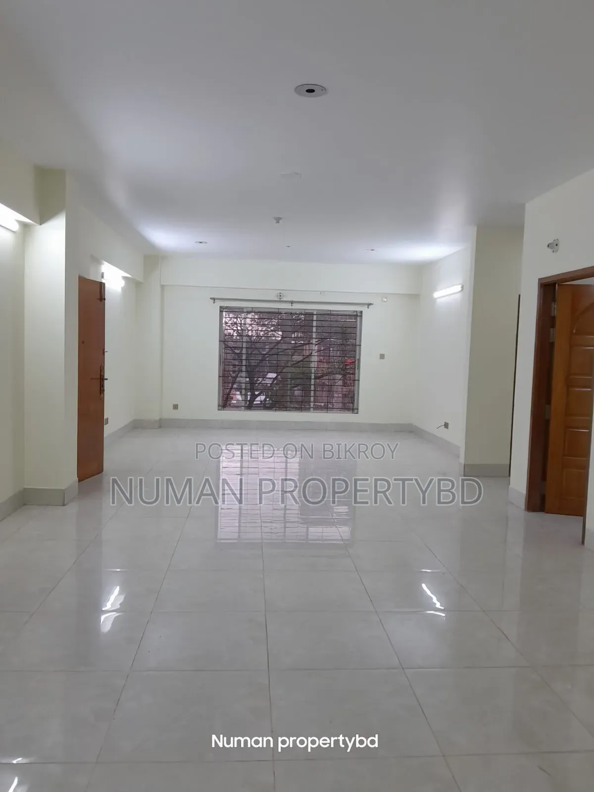 4-bedroom Apartment in Numan Property Bd, Bashundhara for rent