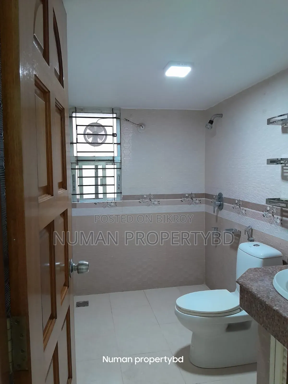 4-bedroom Apartment in Numan Property Bd, Bashundhara for rent