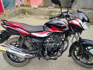 বাজাজ ডিসকভার ১২৫ ২০২৪ ব্ল্যাক