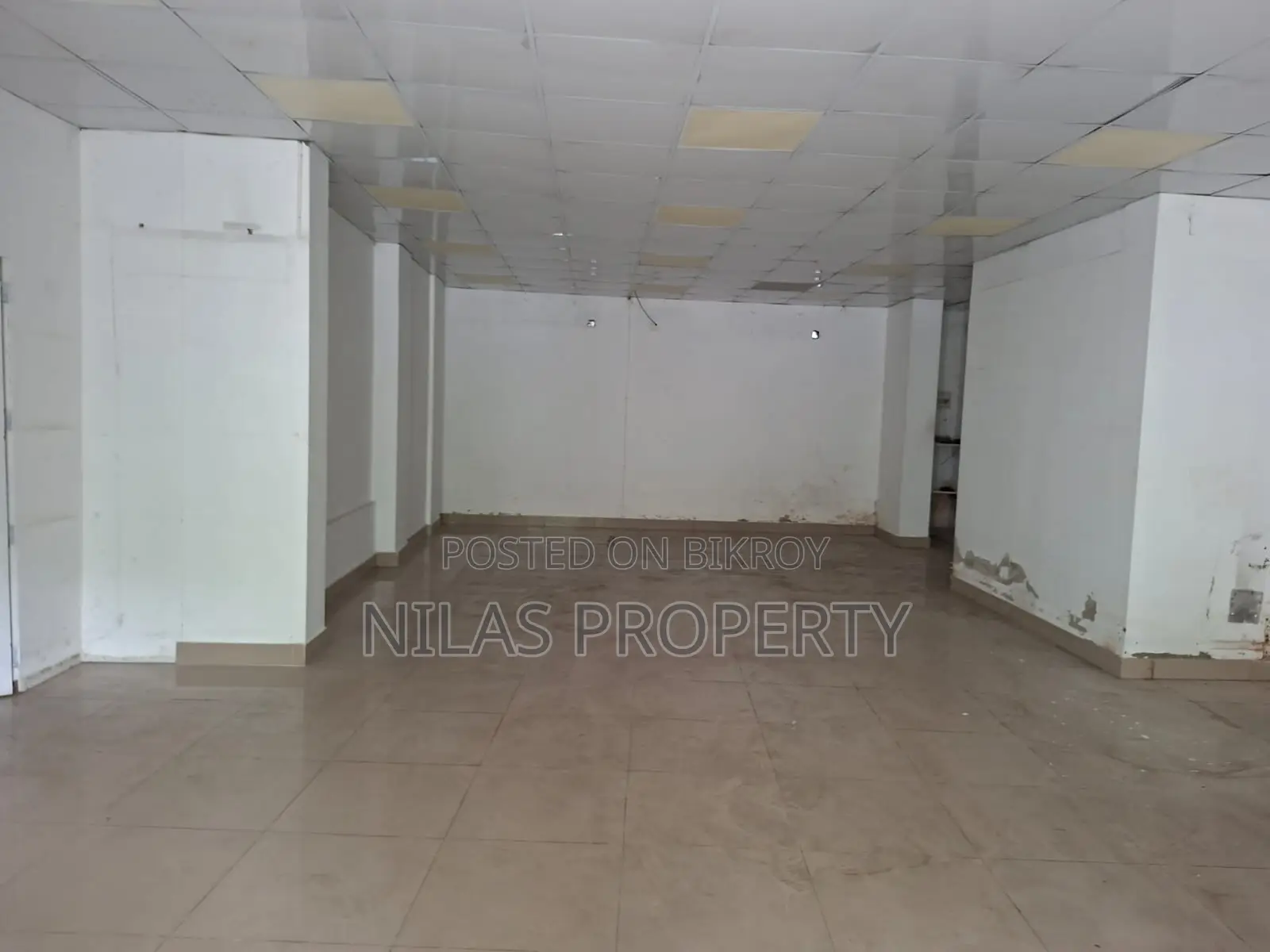 Ground Floor Showroom/Café Shop Space for Rent in Mirpur