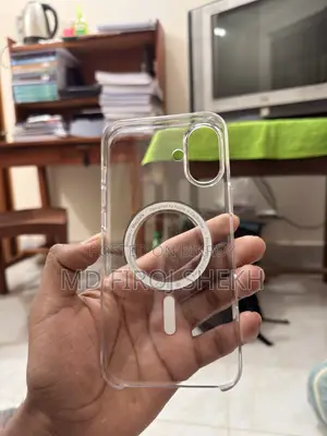 iPhone 16 Plus Anti Yellow Magsafe Clear Case