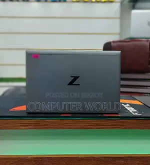 Laptop HP ZBook Firefly G8 16GB Intel Core I5 SSD 512GB