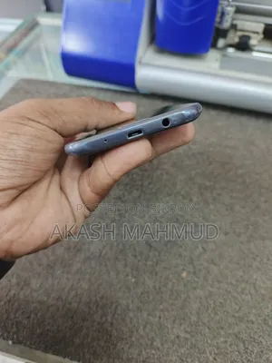 Samsung Galaxy J5 8 GB Black