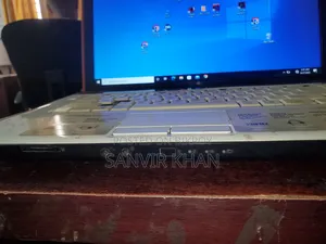 Laptop Lenovo IdeaPad Y550 4GB Intel Core 2 Duo SSD 128GB