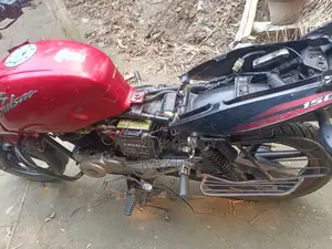 Bajaj Pulsar 150 2015 Red