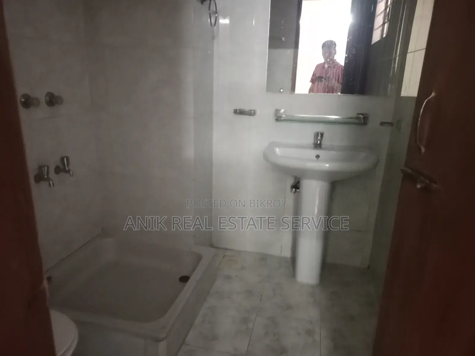 3 Bedroom Apartment in Anik Real Estate, Gulshan for Rent