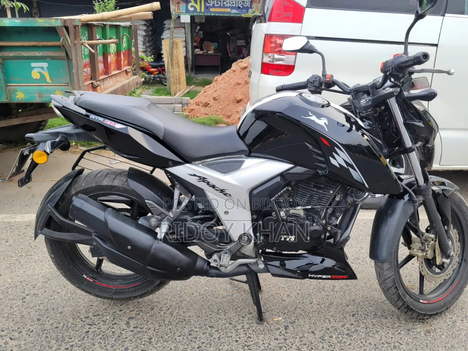 TVS Apache 160 4V 2022 Black