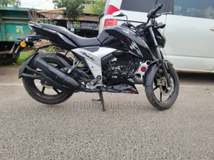 TVS Apache 160 4V 2022 Black