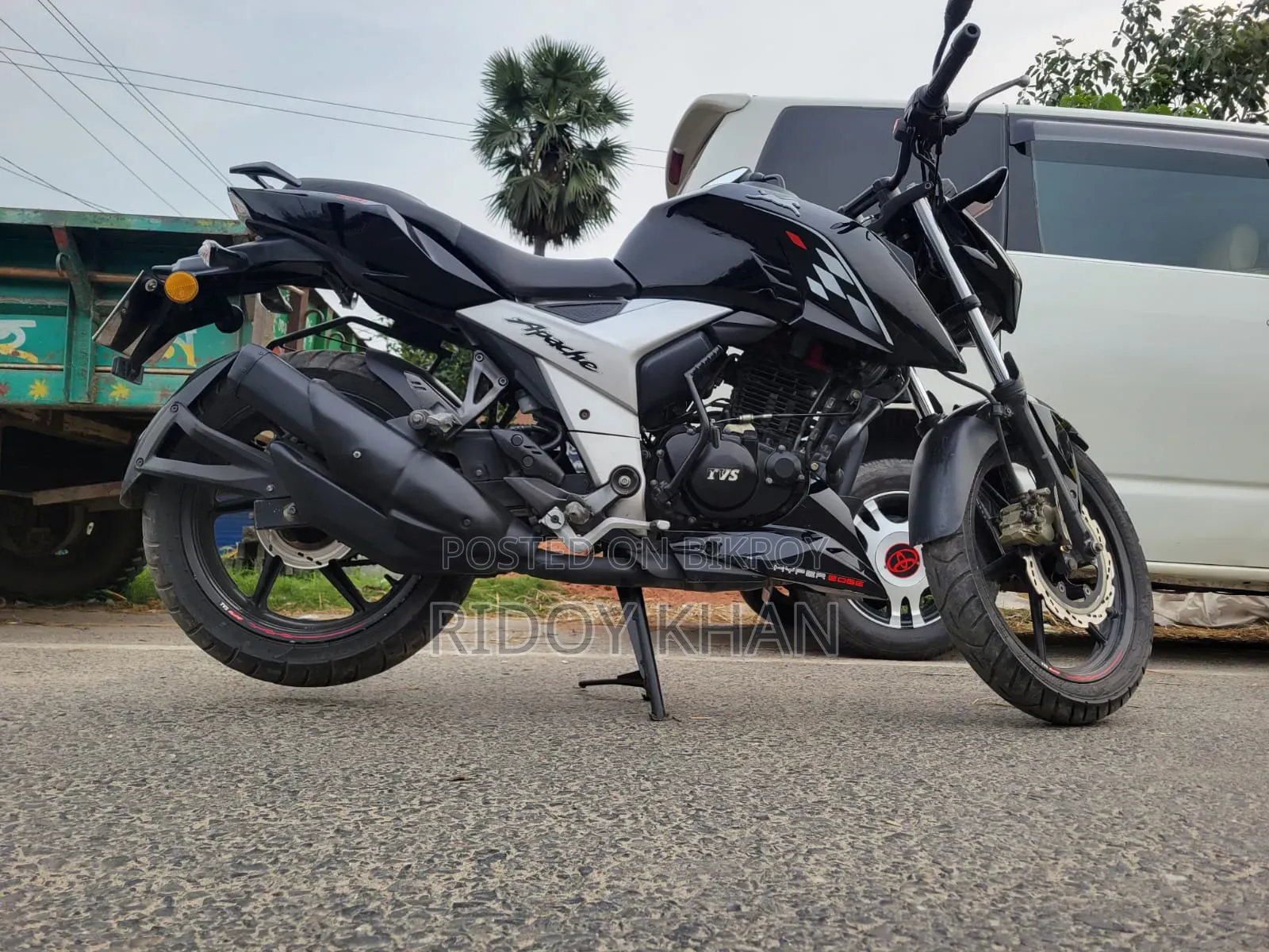 TVS Apache 160 4V 2022 Black