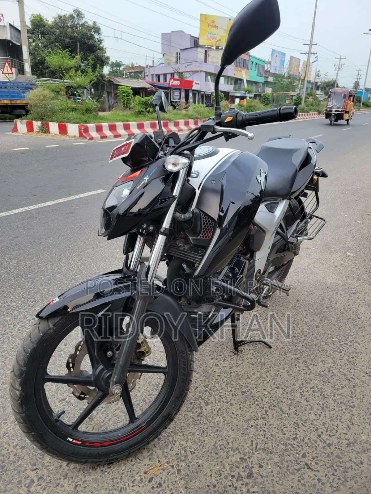 TVS Apache 160 4V 2022 Black