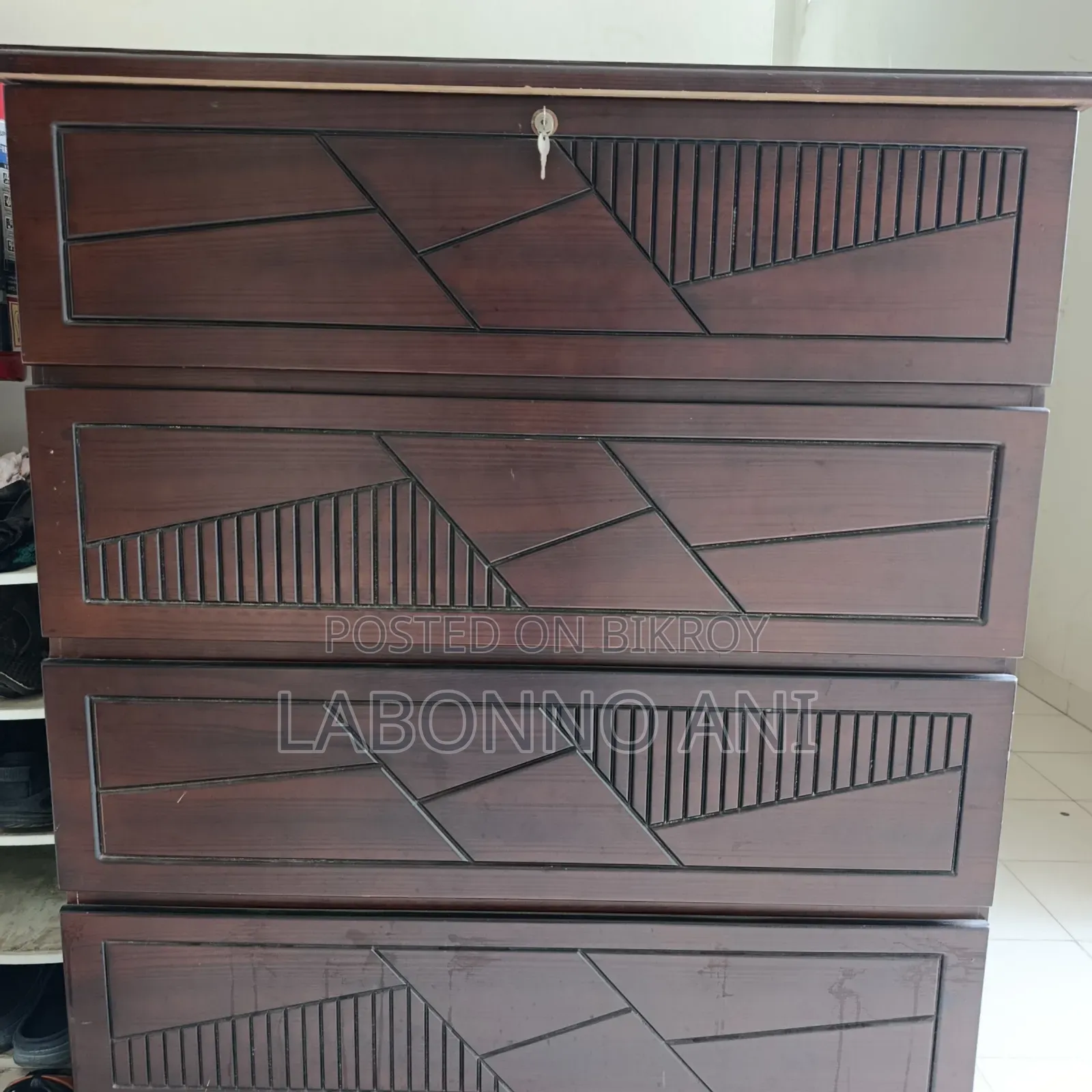 Malaysian Board Wardrobe