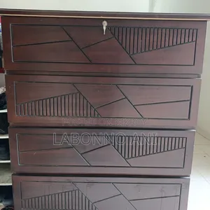 Malaysian Board Wardrobe