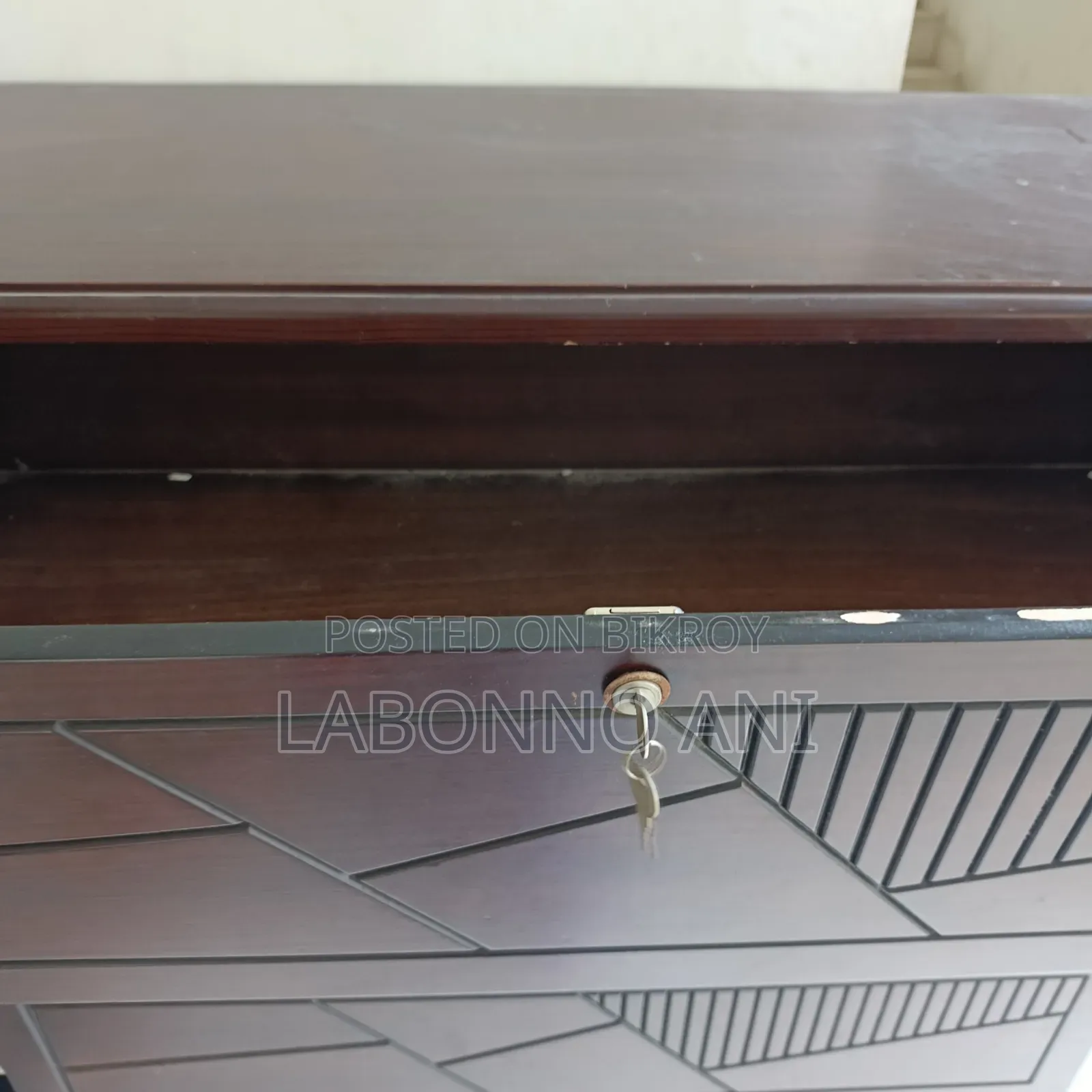 Malaysian Board Wardrobe